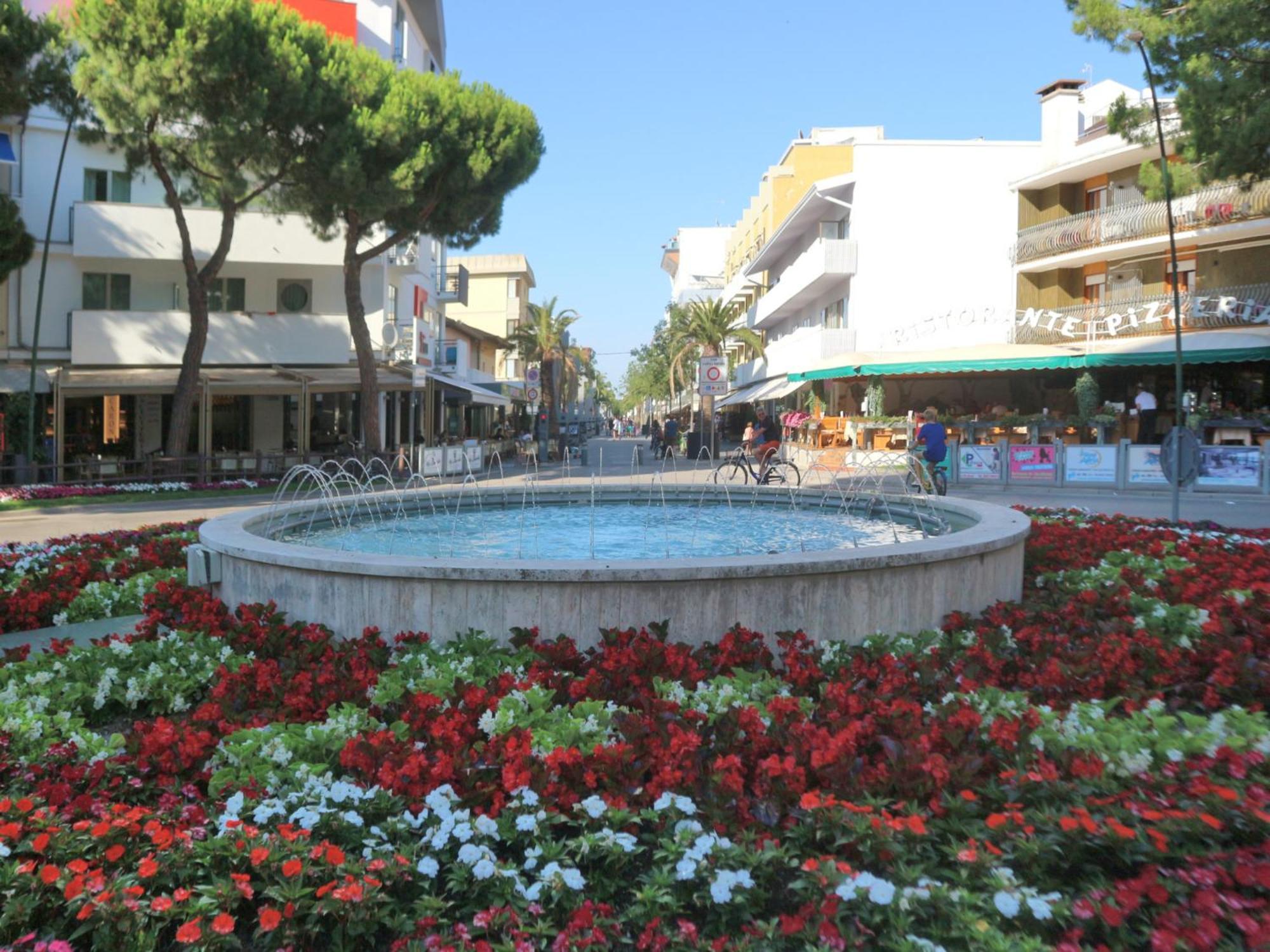 Apartamento Lucerna Lignano Sabbiadoro Exterior foto